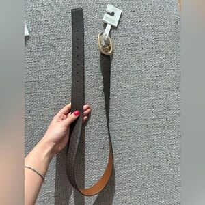 Michael Kors Reversible Genuine Leather Belt Brown Medium Twist Buckle